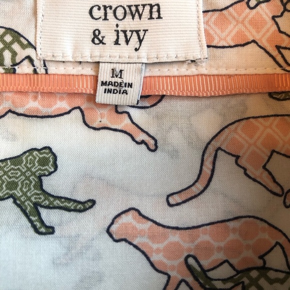 Crown and Ivy Woman’s Multicolor Patterned Button Down Shirt Size M - Picture 5 of 7